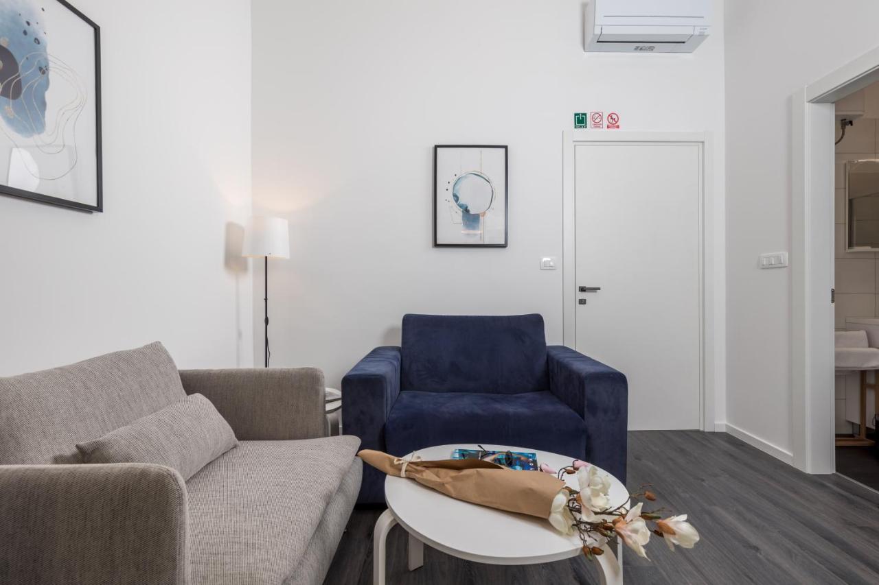 With Balcony Nest In 2 Apartma Rijeka