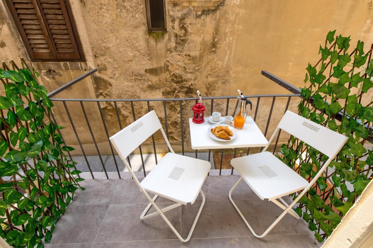 With Balcony Nest In 2 Rijeka